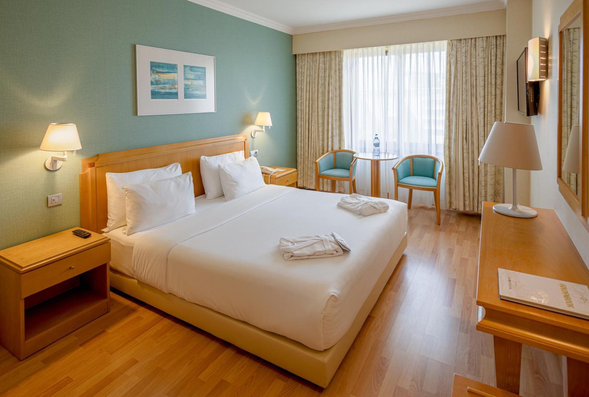 Doppel-/Zweibettzimmer mit Zustellbett